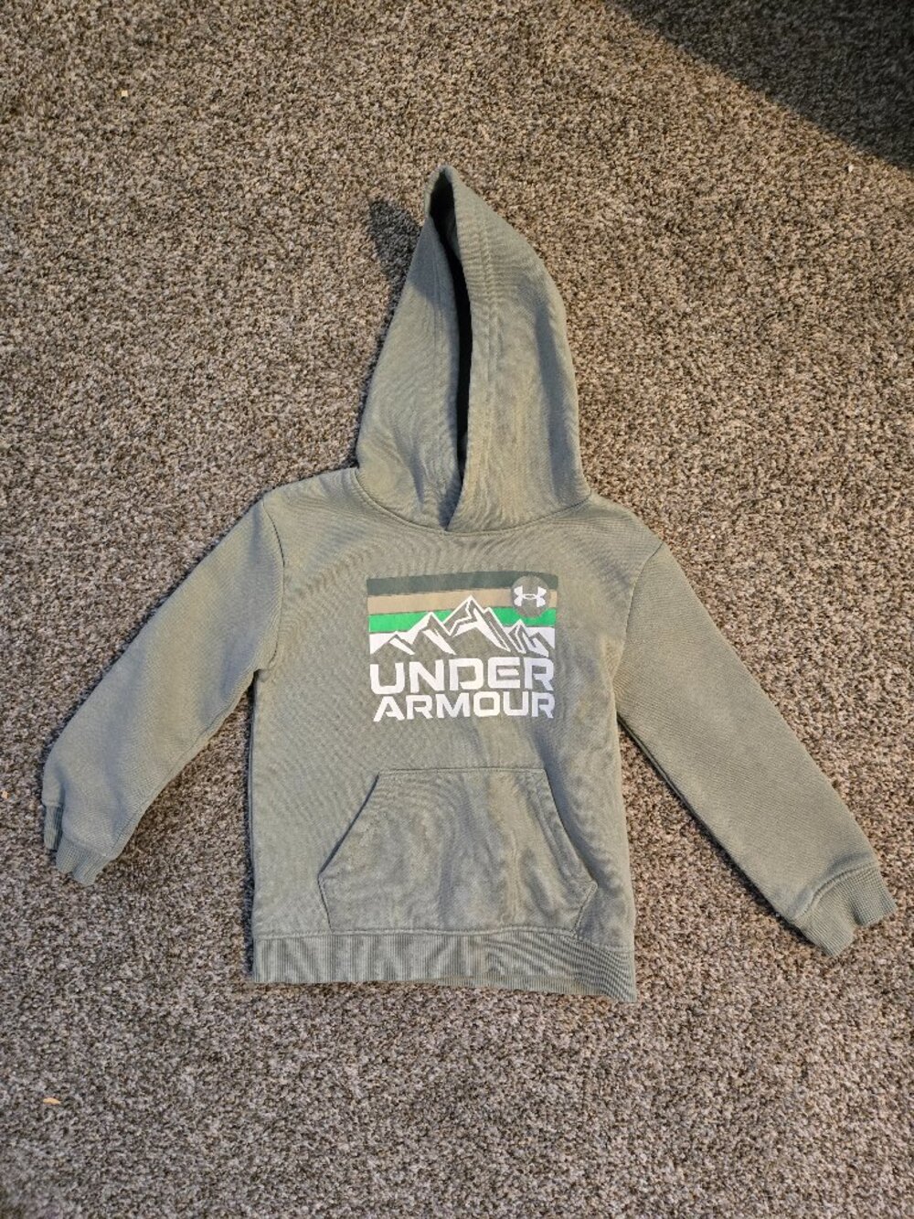 2 size 4t boys under Armour sweatshirts
